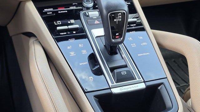 2021 Porsche Cayenne Base