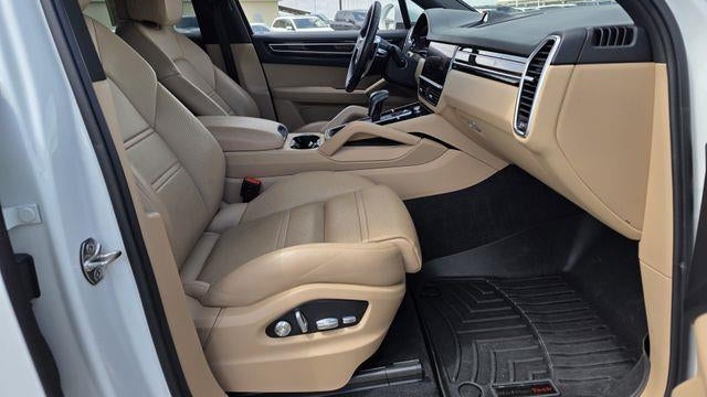 2021 Porsche Cayenne Base