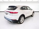 2022 Cayenne Thumbnail 4