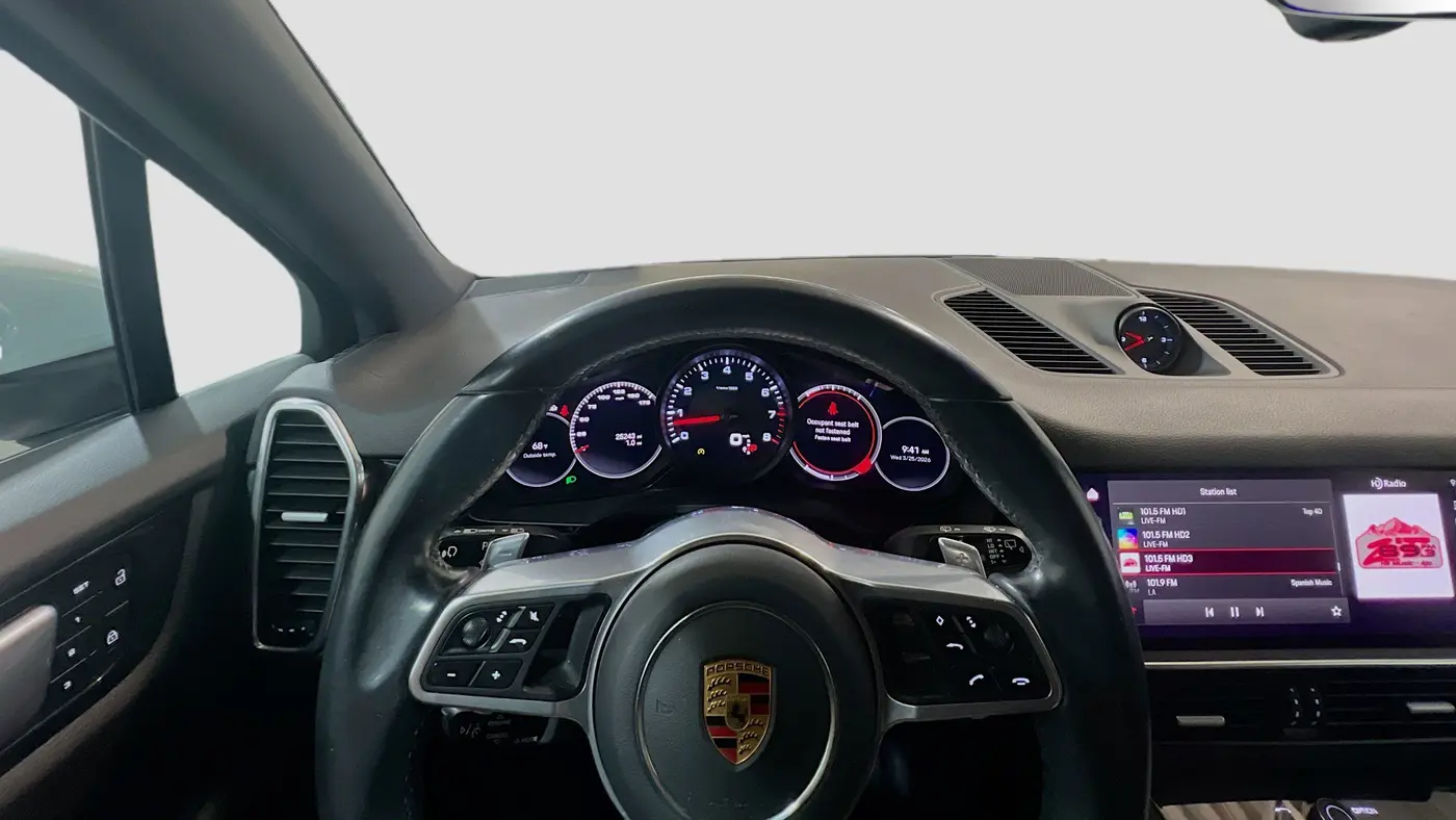 2022 Porsche Cayenne Base