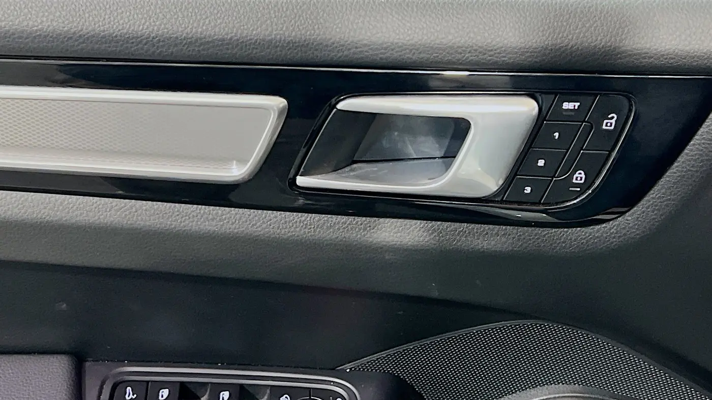 2022 Porsche Cayenne Base