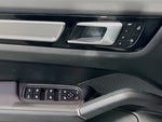 2022 Cayenne Thumbnail 14