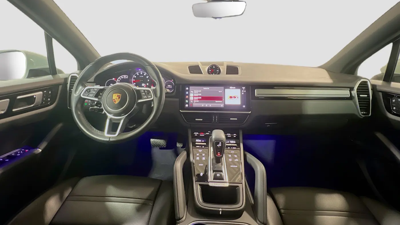 2022 Porsche Cayenne Base