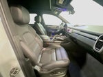 2022 Cayenne Thumbnail 23
