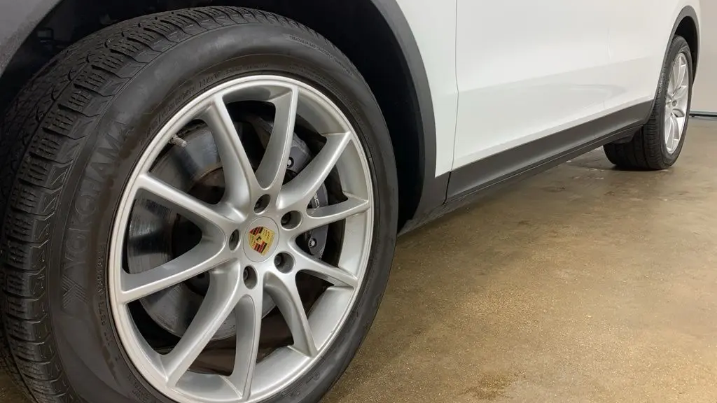 2022 Porsche Cayenne Base