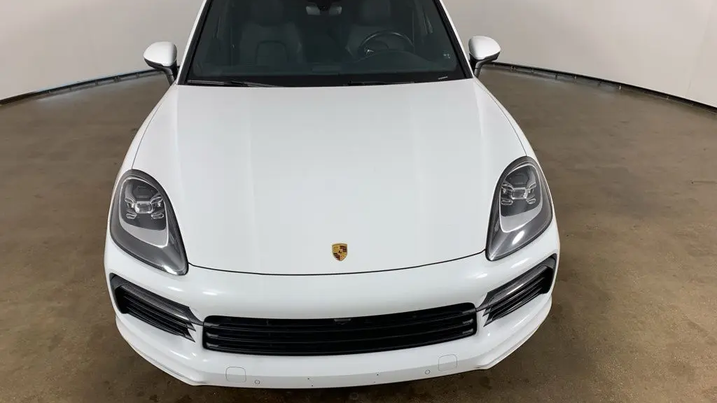 2022 Porsche Cayenne Base