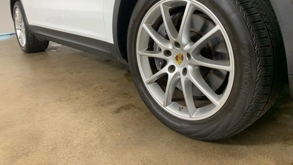 2022 Porsche Cayenne Base