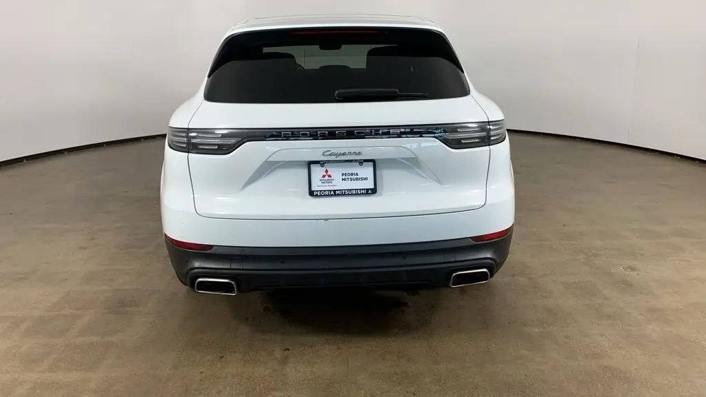 2022 Porsche Cayenne Base