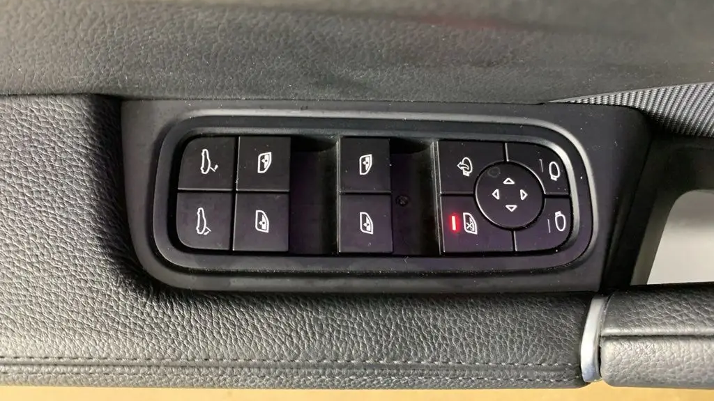 2022 Porsche Cayenne Base