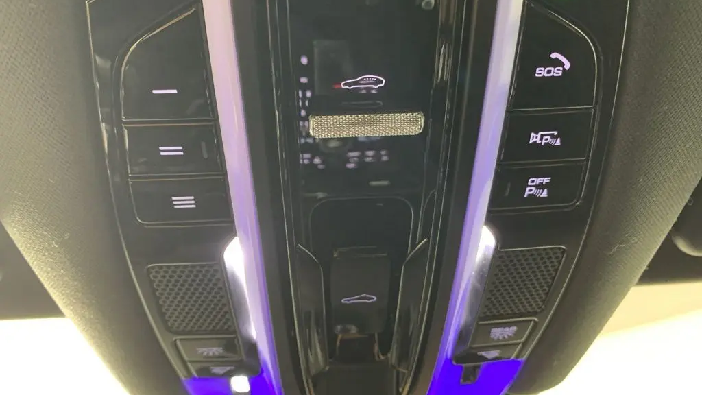 2022 Porsche Cayenne Base
