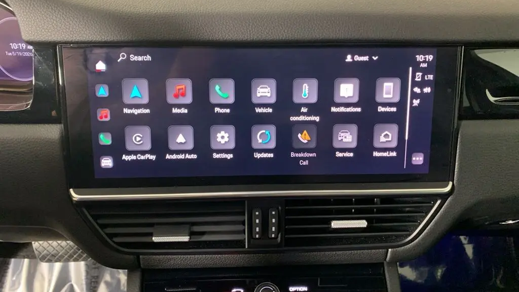 2022 Porsche Cayenne Base