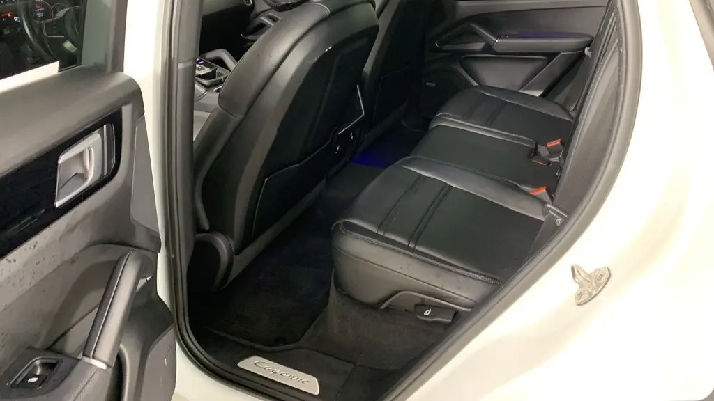 2022 Porsche Cayenne Base
