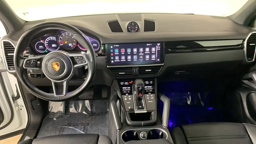2022 Porsche Cayenne Base