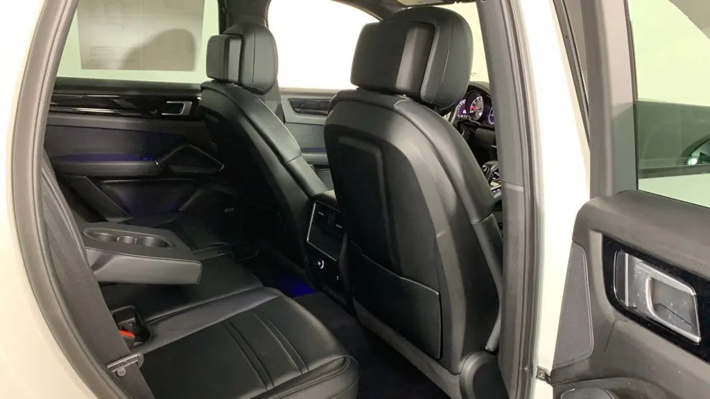 2022 Porsche Cayenne Base