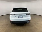 2022 Cayenne Thumbnail 10