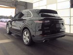 2019 Cayenne Thumbnail 3