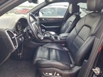 2019 Cayenne Thumbnail 4