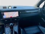 2019 Cayenne Thumbnail 25
