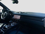 2019 Cayenne Thumbnail 31