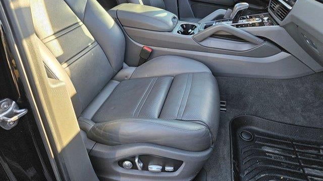 2019 Porsche Cayenne Base