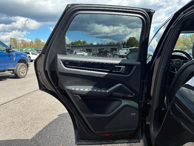 2020 Porsche Cayenne - $26,900