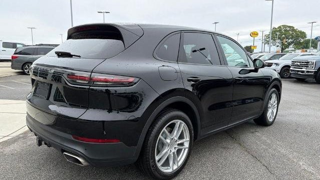 2021 Porsche Cayenne Base