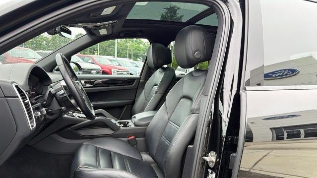 2021 Porsche Cayenne Base