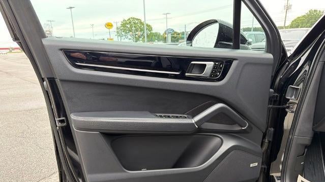 2021 Porsche Cayenne Base