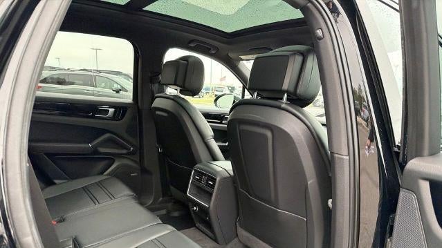 2021 Porsche Cayenne Base