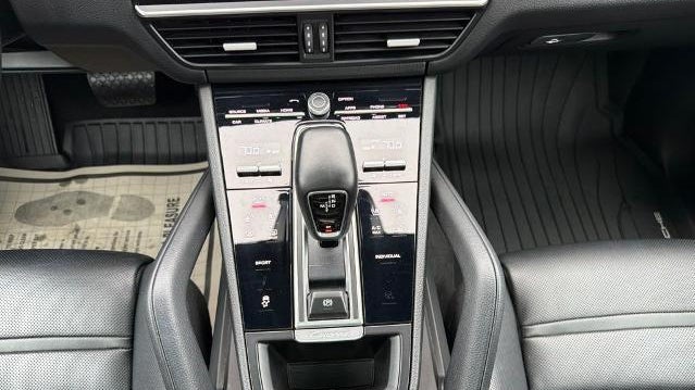 2021 Porsche Cayenne Base