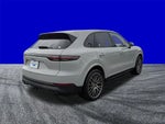 2022 Cayenne Thumbnail 4