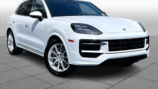 2025 Porsche Cayenne Base