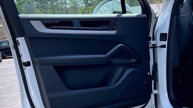 2025 Porsche Cayenne Base