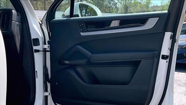 2025 Porsche Cayenne Base