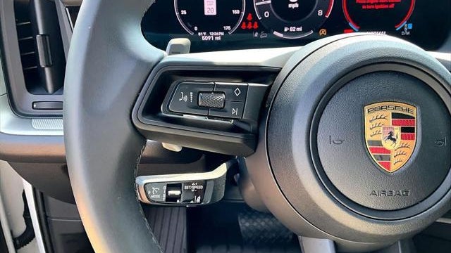 2025 Porsche Cayenne Base