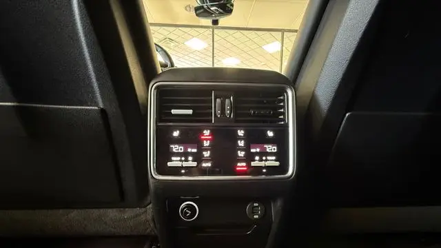 2019 Porsche Cayenne Base