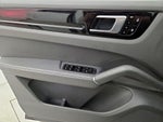 2019 Cayenne Thumbnail 12