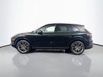 2023 Cayenne Thumbnail 4