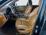 2023 Cayenne Thumbnail 10