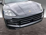 2025 Cayenne Thumbnail 4