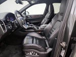 2021 Cayenne Thumbnail 11