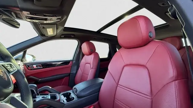 2022 Porsche Cayenne Base