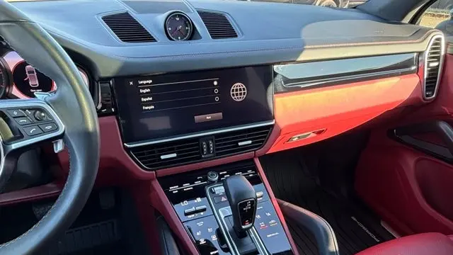 2022 Porsche Cayenne Base