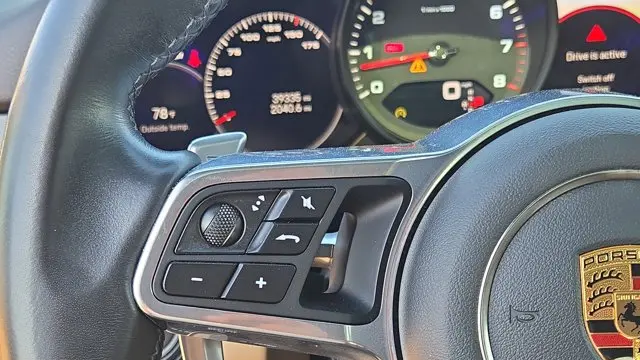 2023 Porsche Cayenne Platinum Edition
