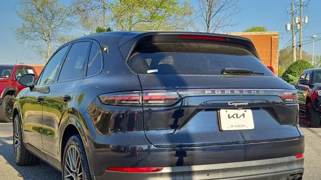 2023 Porsche Cayenne Platinum Edition