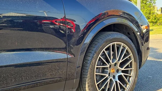 2023 Porsche Cayenne Platinum Edition