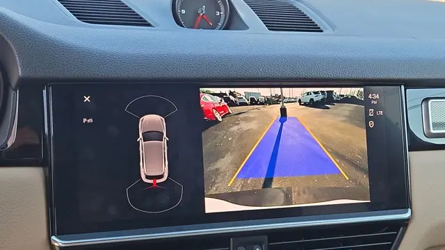 2023 Porsche Cayenne Platinum Edition