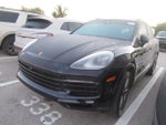 2023 Cayenne Thumbnail 3