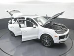 2025 Cayenne Thumbnail 81