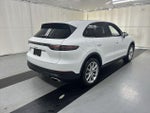 2019 Cayenne Thumbnail 4